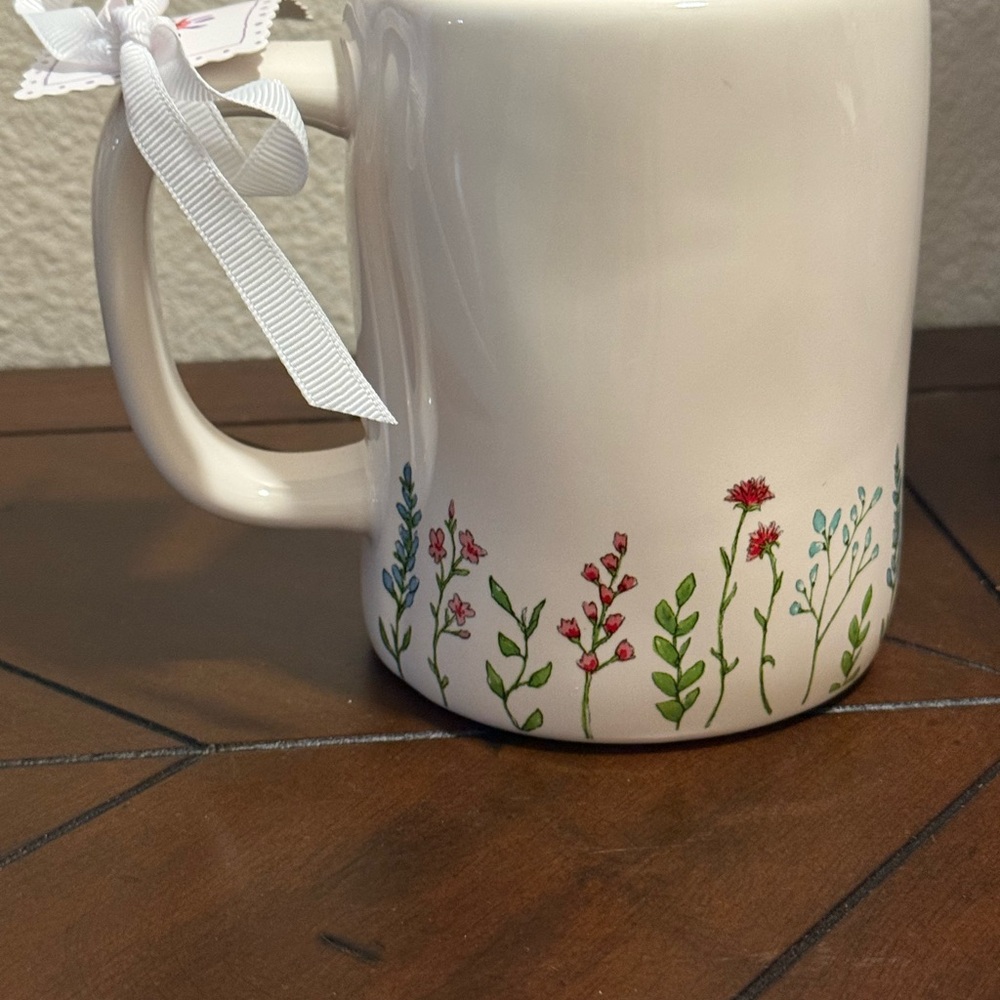 Rae Dunn White Ceramic Mug with Floral & Bee 🐝 Pattern- GRAMMY- NWT - Picture 2 of 8